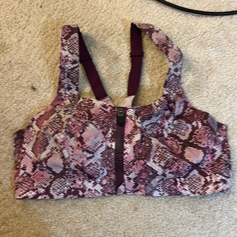 Victoria secret sport 34d